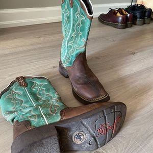 Justin’s women’s boots